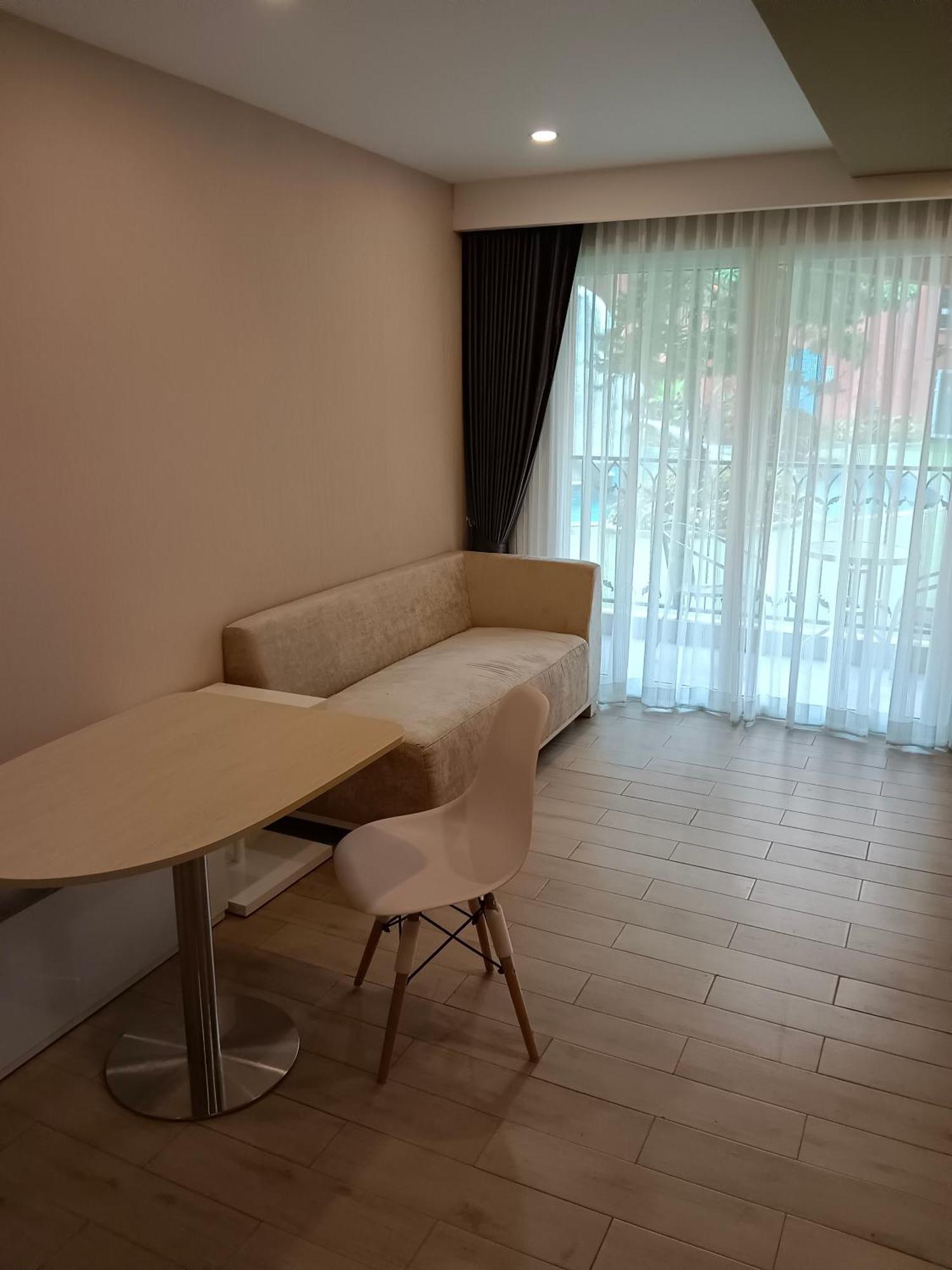 Seven Seas Condo Resort Beautiful Location Jomtien Beach Exterior photo