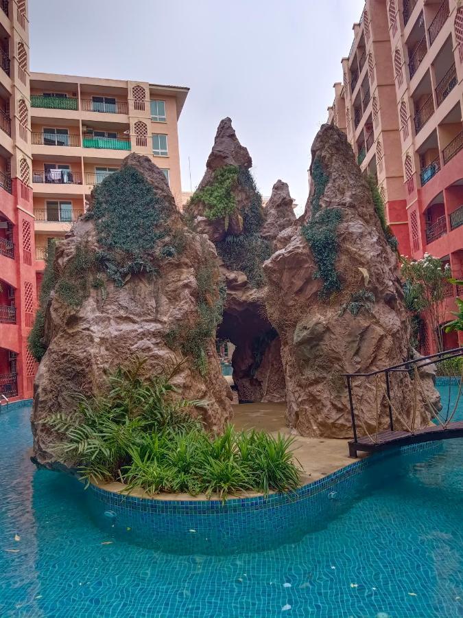 Seven Seas Condo Resort Beautiful Location Jomtien Beach Exterior photo