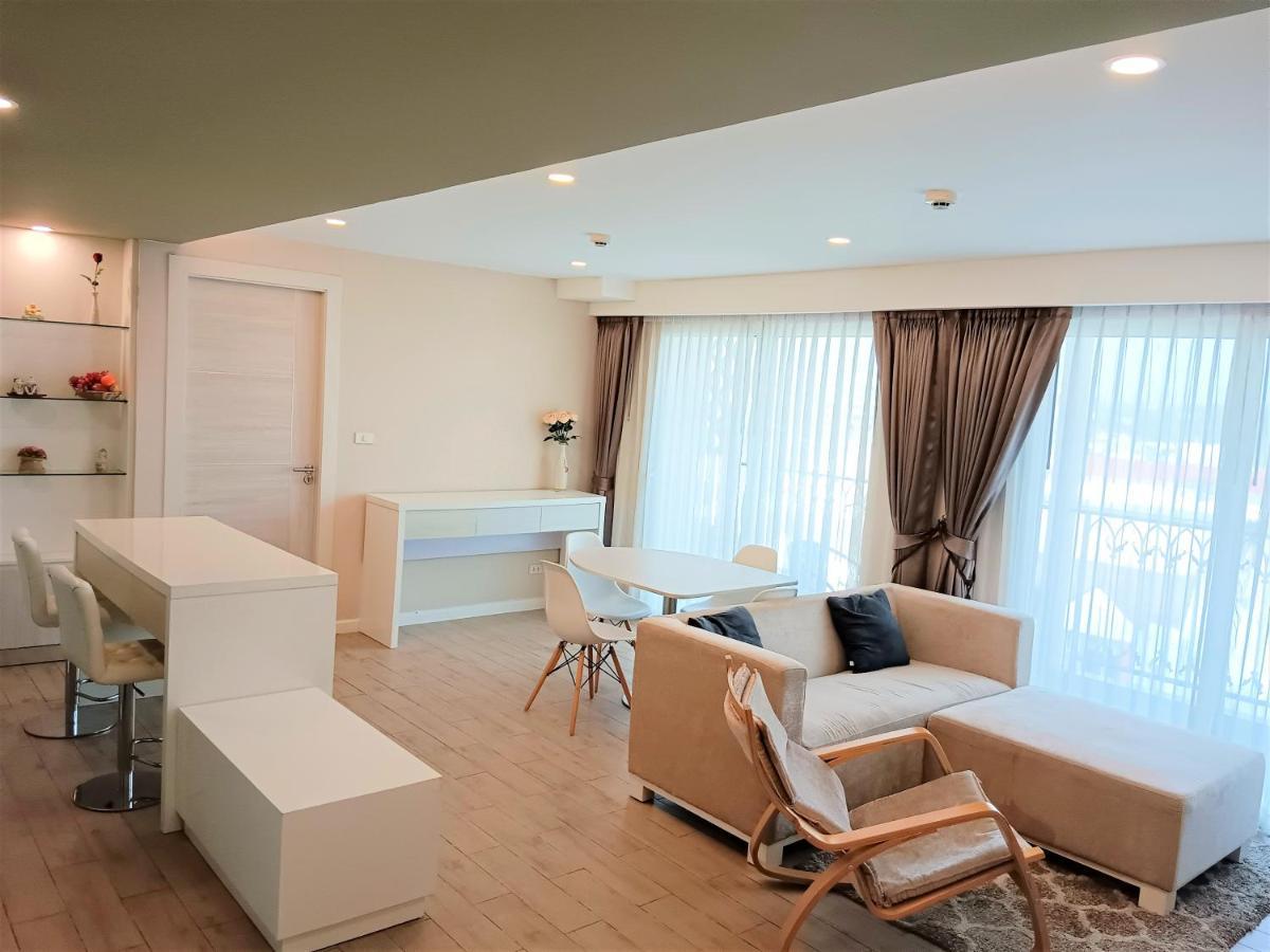 Seven Seas Condo Resort Beautiful Location Jomtien Beach Exterior photo