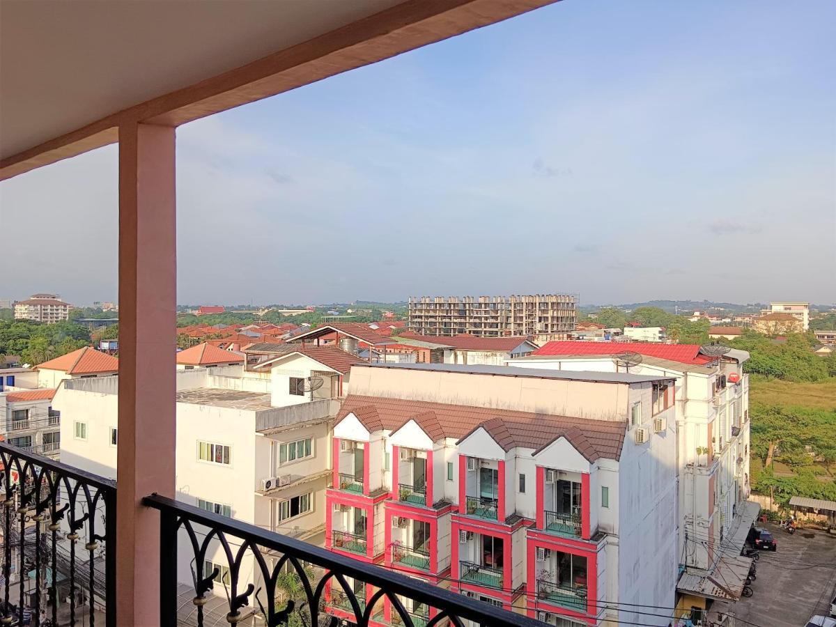 Seven Seas Condo Resort Beautiful Location Jomtien Beach Exterior photo