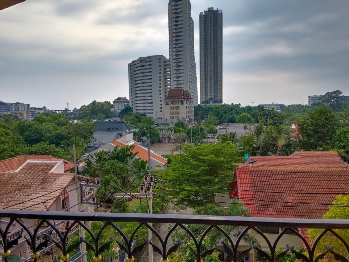 Seven Seas Condo Resort Beautiful Location Jomtien Beach Exterior photo